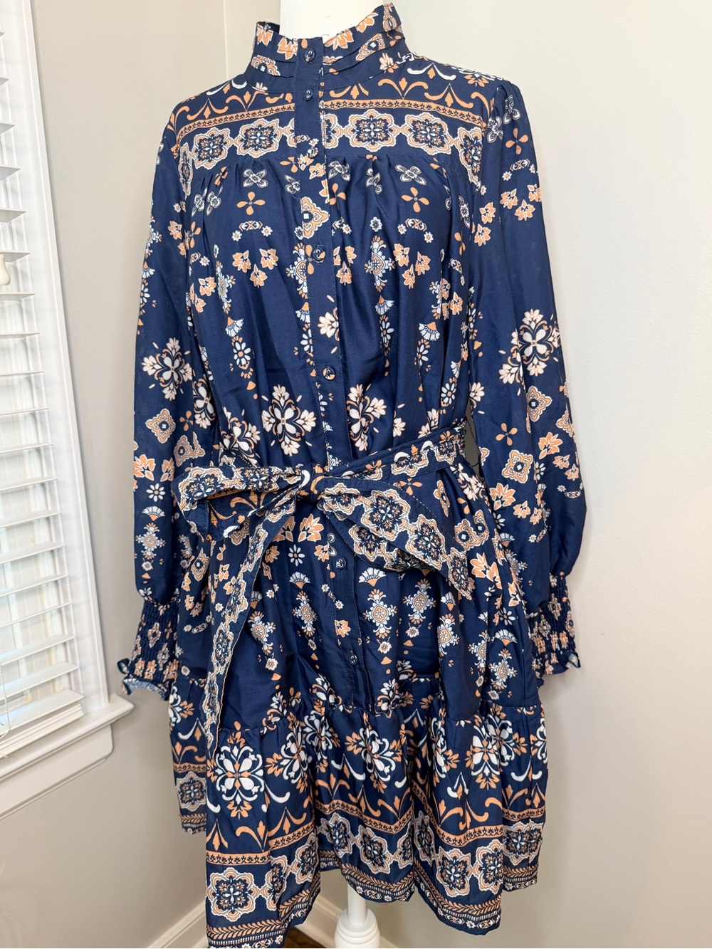 NWT Avara Maevery Navy Floral Long-Sleeve Tiered Dress